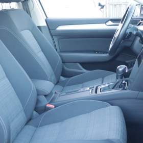 Foto inzerátu Volkswagen Passat 2.0 TDI