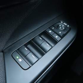 Foto inzerátu Toyota C-HR 1.8 Hybrid