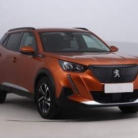 Fotka k inzerátu Peugeot 2008 1.2 PureTech / 19612450