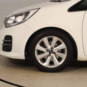 Foto inzerátu Kia Rio 1.4 CVVT