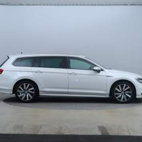 Foto inzerátu Volkswagen Passat 2.0 BiTDI