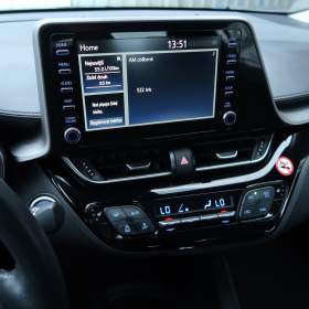 Foto inzerátu Toyota C-HR 1.8 Hybrid