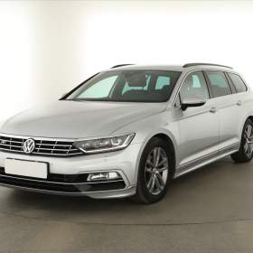 Foto inzerátu Volkswagen Passat 2.0 TDI