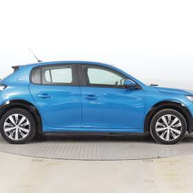 Foto inzerátu Peugeot e-208 50 kWh
