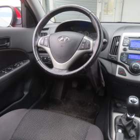 Foto inzerátu Hyundai i30 1.6 CVVT