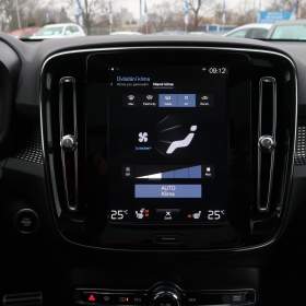 Foto inzerátu Volvo XC40 D4 AWD