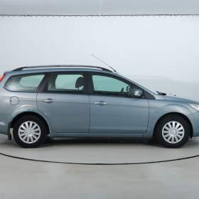 Foto inzerátu Ford Focus 1.6 i