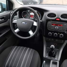 Foto inzerátu Ford Focus 1.6 i