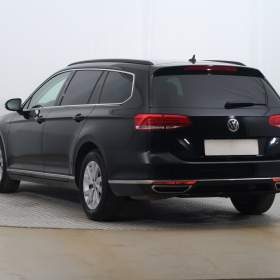 Foto inzerátu Volkswagen Passat 2.0 TDI