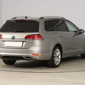 Foto inzerátu Volkswagen Golf 2.0 TDI