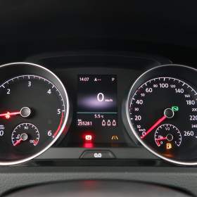 Foto inzerátu Volkswagen Golf 2.0 TDI