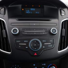 Foto inzerátu Ford Focus 1.6 i