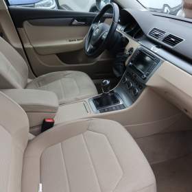 Foto inzerátu Volkswagen Passat 2.0 TDI