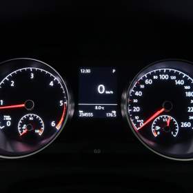 Foto inzerátu Volkswagen Golf 2.0 TDI