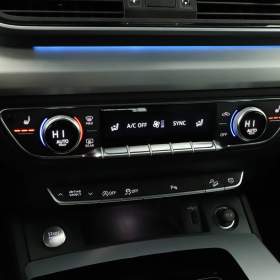 Foto inzerátu Audi Q5 40 TDI