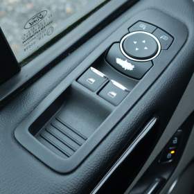 Foto inzerátu Ford Tourneo Custom 2.0 EcoBlue mHEV