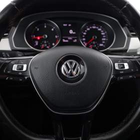 Foto inzerátu Volkswagen Passat 2.0 TDI