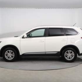 Foto inzerátu Mitsubishi Outlander 2.2 DI-D