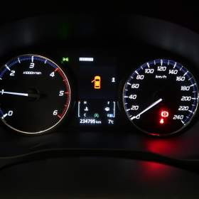 Foto inzerátu Mitsubishi Outlander 2.2 DI-D