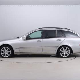 Foto inzerátu Mercedes-Benz Třídy C C 240 4MATIC