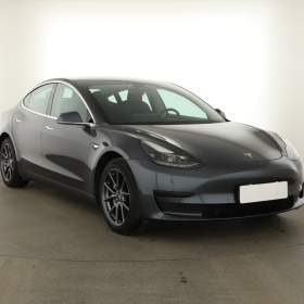 Tesla Model 3 Std Range Plus LFP / 19668827