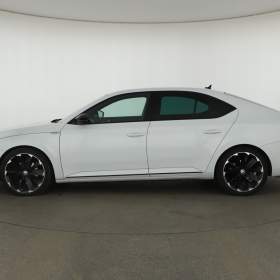 Foto inzerátu Škoda Superb 2.0 TSI