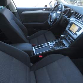 Foto inzerátu Volkswagen Passat 2.0 TDI