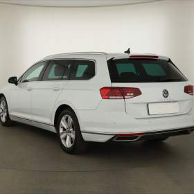 Foto inzerátu Volkswagen Passat 2.0 TDI