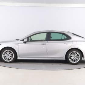 Foto inzerátu Toyota Camry 2.5 Hybrid