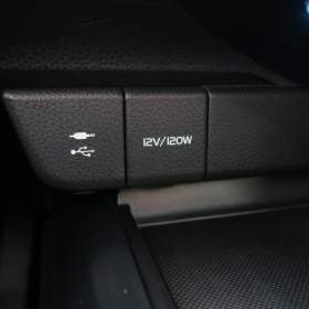 Foto inzerátu Toyota Camry 2.5 Hybrid