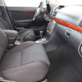 Foto inzerátu Toyota Avensis 2.0 VVT-i
