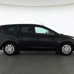 Foto inzerátu Ford Focus 1.6 16V