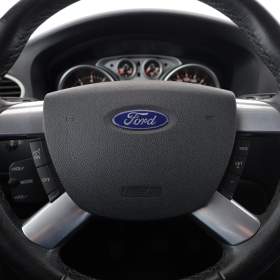 Foto inzerátu Ford Focus 1.6 16V