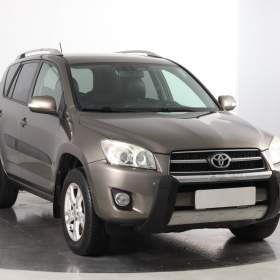 Fotka k inzerátu Toyota Rav4 2.2 D- 4D / 19669873