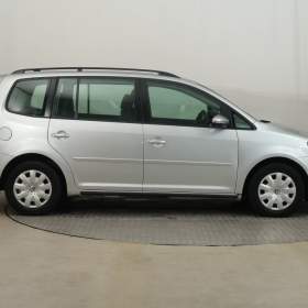 Foto inzerátu Volkswagen Touran 1.6 TDI