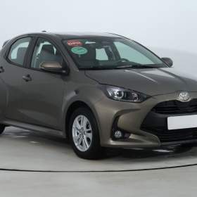 Toyota Yaris 1.5 VVT- i Hybrid / 19670925
