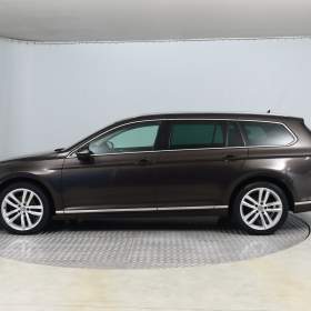 Foto inzerátu Volkswagen Passat 2.0 TDI