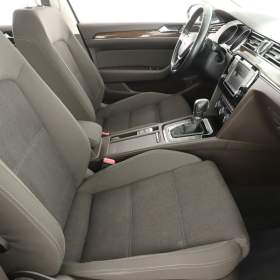 Foto inzerátu Volkswagen Passat 2.0 TDI