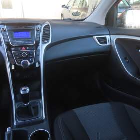Foto inzerátu Hyundai i30 1.6 MPI