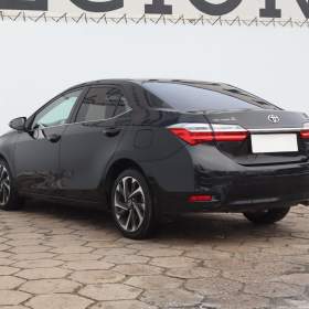 Foto inzerátu Toyota Corolla 1.6 Valvematic