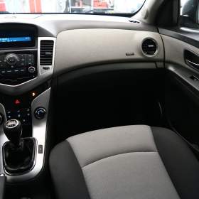 Foto inzerátu Chevrolet Cruze 1.6 i 16V