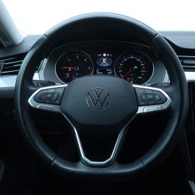 Foto inzerátu Volkswagen Passat 2.0 TDI