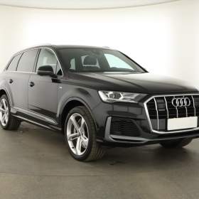 Audi Q7 55 TFSI e / 19675215