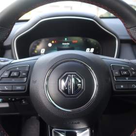 Foto inzerátu MG HS 1.5 TGI