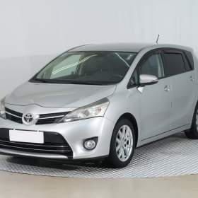 Foto inzerátu Toyota Verso 2.0 D-4D