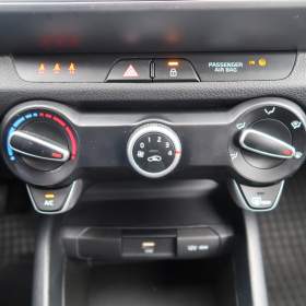 Foto inzerátu Kia Stonic 1.2 DPI