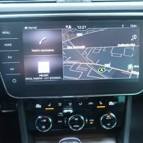 Foto inzerátu Škoda Superb 2.0 TSI