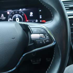 Foto inzerátu Škoda Superb 2.0 TSI