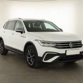 Fotka k inzerátu Volkswagen Tiguan Allspace 2.0 TDI / 19210385