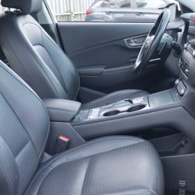 Foto inzerátu Hyundai Kona Electric 64 kWh